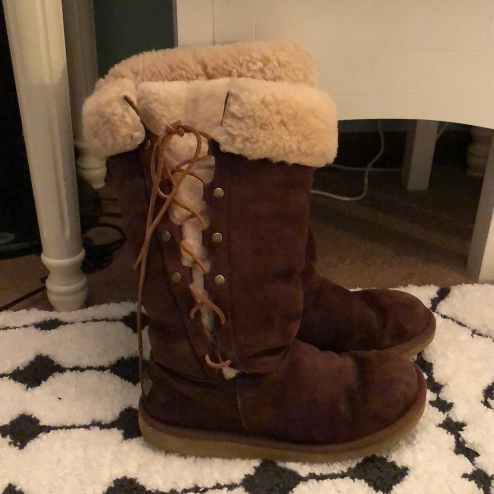 UGG lace-up dark brown boots